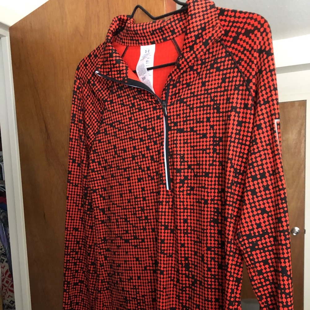Under Armour zip up women’s performance top large